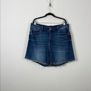 Judy Blue Distressed Hem 5 Pocket Women's 3XL Casual Stretch Blue Denim Shorts